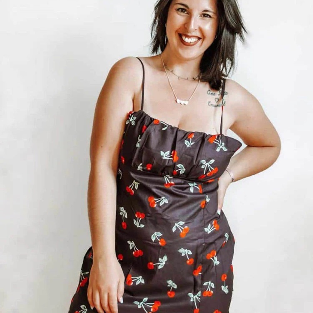 BloomChic  Plus Size 14 16  1X Rare Cherry Spaghetti Strap Mini Dress slimming